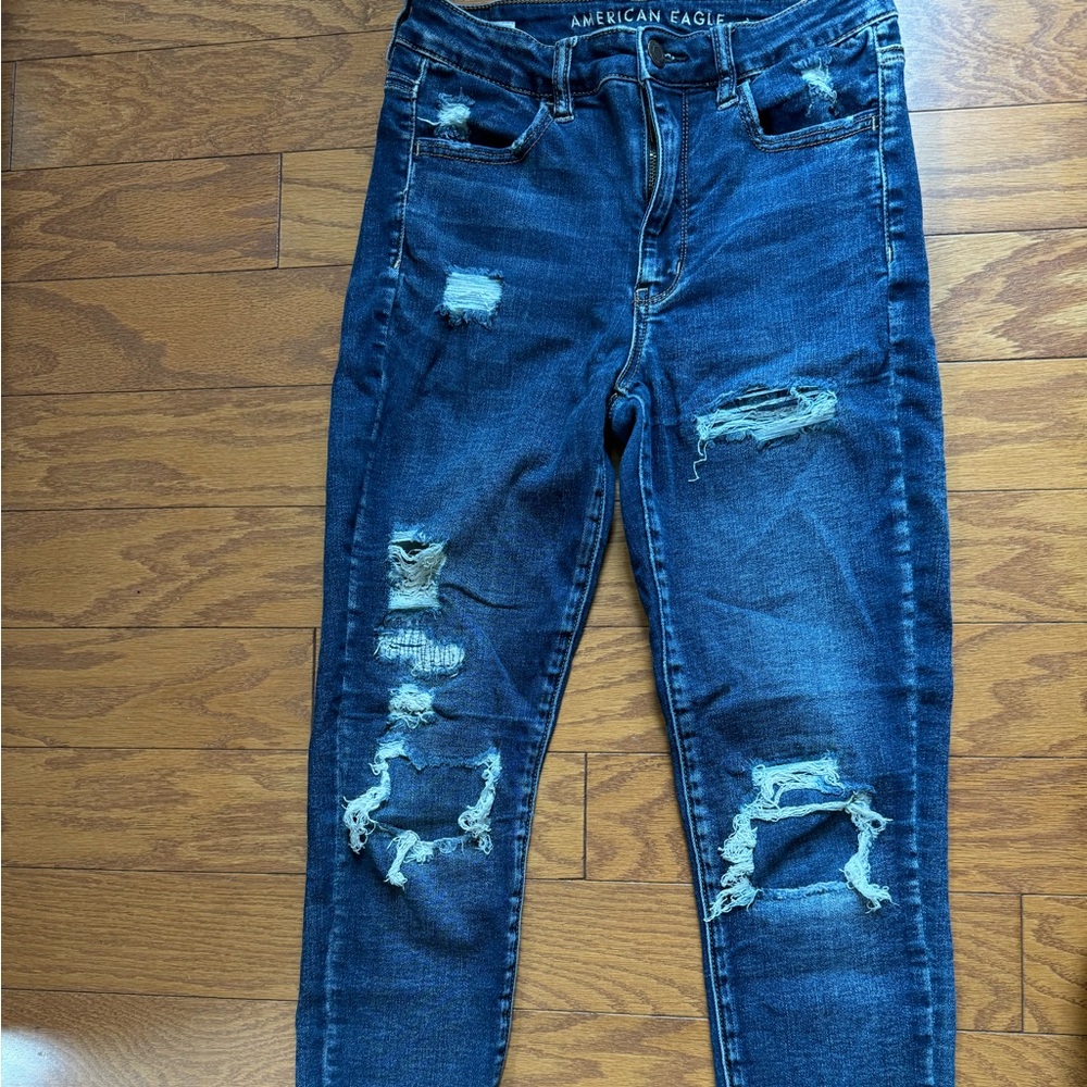 American Eagle Ripped jeans